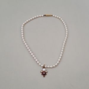 Pearl dainty necklace